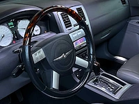 Chrysler 300c hemi 5.7 v8 340pk 2004 youngtimer - afbeelding 16 van  44