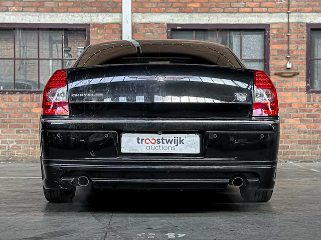 Chrysler 300c hemi 5.7 v8 340pk 2005 -youngtimer- - afbeelding 3 van  40