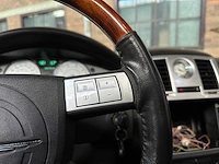 Chrysler 300c hemi 5.7 v8 340pk 2005 -youngtimer- - afbeelding 14 van  40