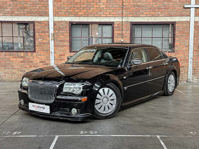 Chrysler 300c hemi 5.7 v8 340pk 2005 -youngtimer- - afbeelding 12 van  40