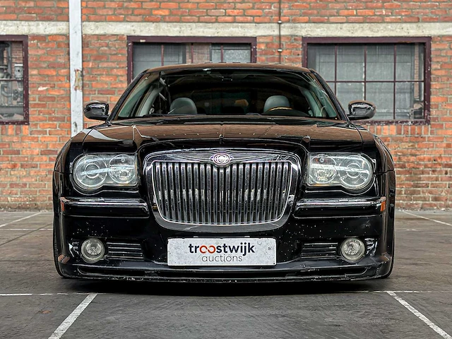 Chrysler 300c hemi 5.7 v8 340pk 2005 -youngtimer- - afbeelding 34 van  40