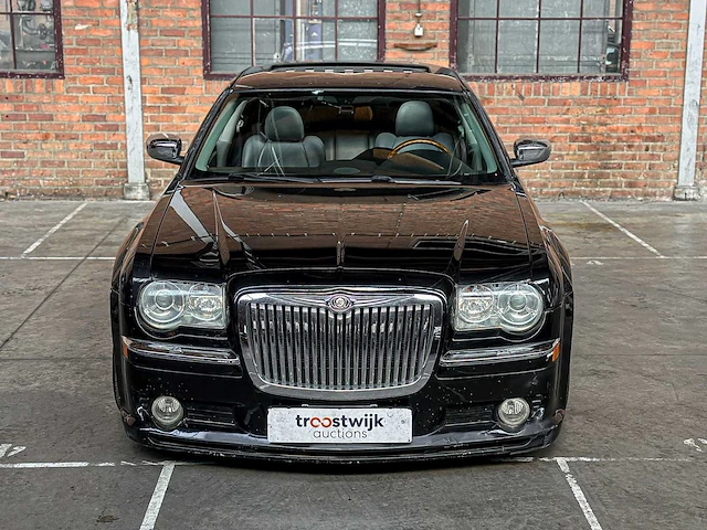 Chrysler 300c hemi 5.7 v8 340pk 2005 -youngtimer- - afbeelding 36 van  40