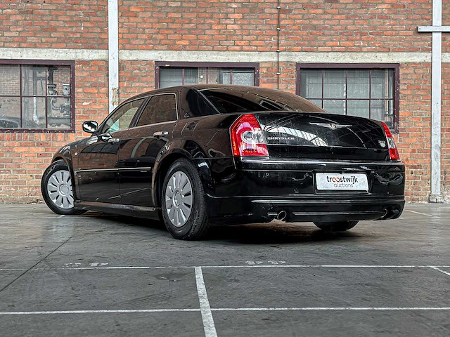 Chrysler 300c hemi 5.7 v8 340pk 2005 -youngtimer- - afbeelding 5 van  40