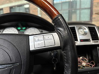Chrysler 300c hemi 5.7 v8 340pk 2005 -youngtimer- - afbeelding 14 van  40