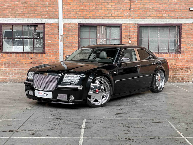 Chrysler 300c hemi 5.7 v8 340pk 2005 youngtimer - afbeelding 12 van  39