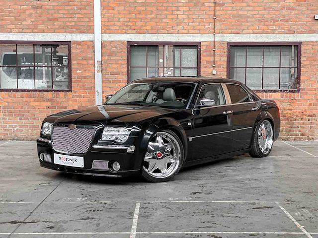 Chrysler 300c hemi 5.7 v8 340pk 2005 youngtimer - afbeelding 23 van  39