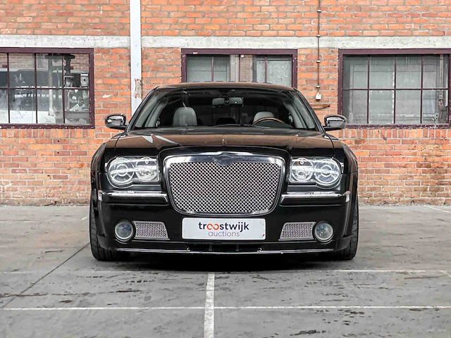 Chrysler 300c hemi 5.7 v8 340pk 2005 youngtimer - afbeelding 35 van  39