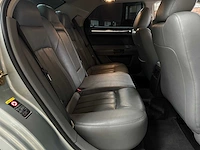 Chrysler 300c hemi 5.7 v8 340pk 2005 youngtimer - afbeelding 32 van  44