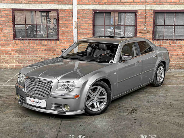 Chrysler 300c hemi 5.7 v8 340pk 2005 youngtimer - afbeelding 34 van  44