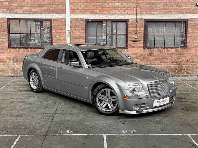 Chrysler 300c hemi 5.7 v8 340pk 2005 youngtimer - afbeelding 44 van  44