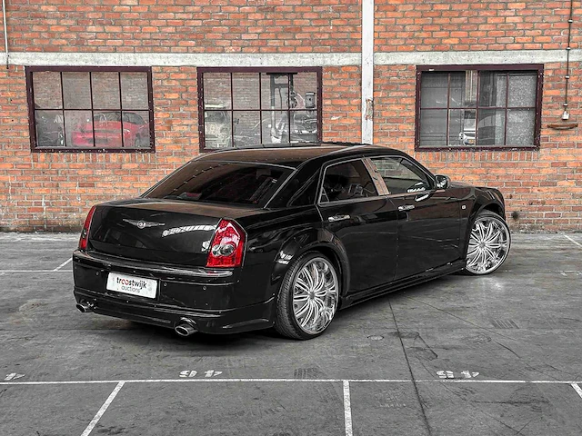 Chrysler 300c hemi 5.7 v8 340pk 2006 youngtimer - afbeelding 4 van  44