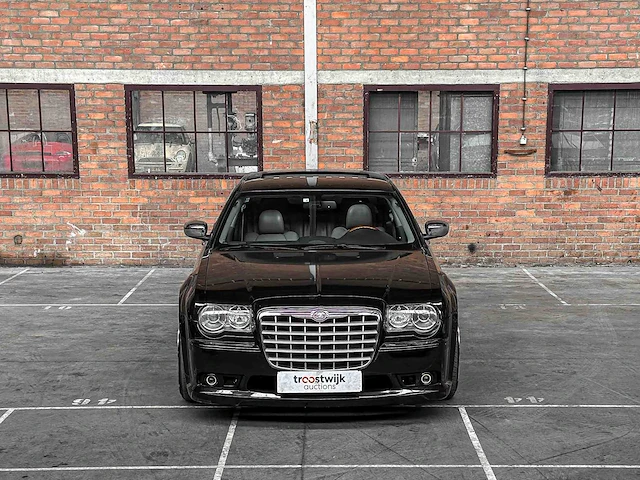 Chrysler 300c hemi 5.7 v8 340pk 2006 youngtimer - afbeelding 41 van  44