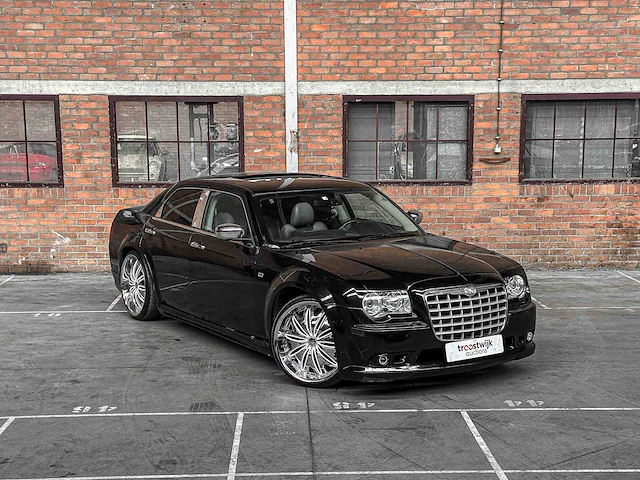 Chrysler 300c hemi 5.7 v8 340pk 2006 youngtimer - afbeelding 43 van  44