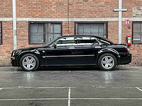 Chrysler 300c hemi 5.7 v8 340pk 2006 youngtimer - afbeelding 9 van  40