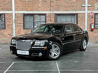 Chrysler 300c hemi 5.7 v8 340pk 2006 youngtimer - afbeelding 12 van  40