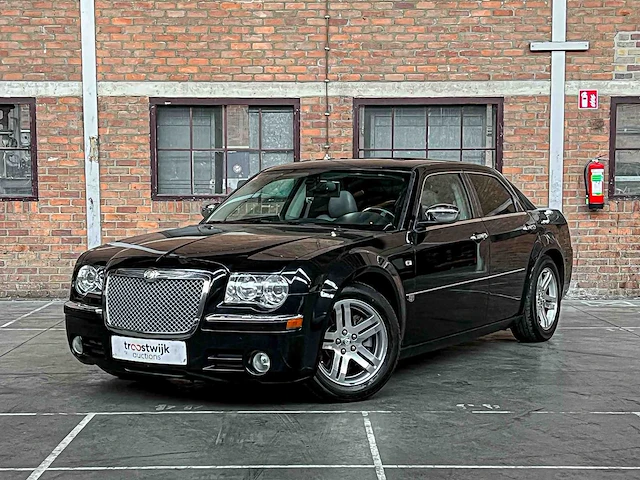 Chrysler 300c hemi 5.7 v8 340pk 2006 youngtimer - afbeelding 23 van  40