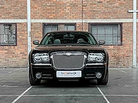 Chrysler 300c hemi 5.7 v8 340pk 2006 youngtimer - afbeelding 36 van  40