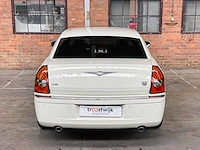 Chrysler 300c hemi 5.7 v8 340pk 2006 youngtimer - afbeelding 5 van  38