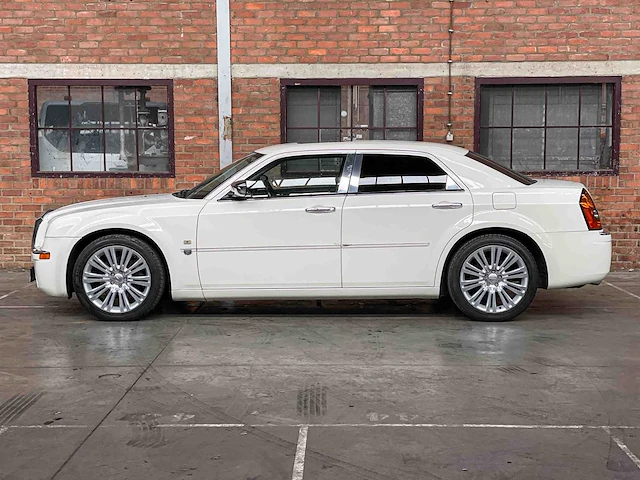 Chrysler 300c hemi 5.7 v8 340pk 2006 youngtimer - afbeelding 8 van  38