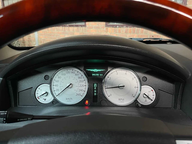 Chrysler 300c hemi 5.7 v8 340pk 2006 youngtimer - afbeelding 17 van  38