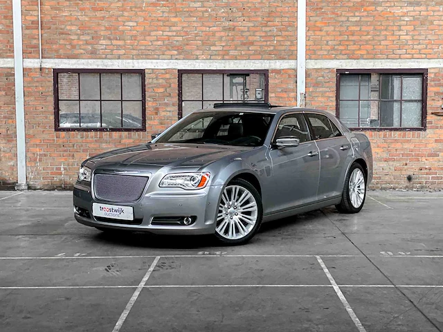 Chrysler 300c ld hemi facelift 5.7 v8 367pk 2014 - afbeelding 23 van  49