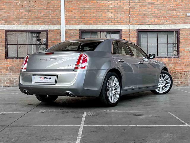 Chrysler 300c ld hemi facelift 5.7 v8 367pk 2014 - afbeelding 11 van  49
