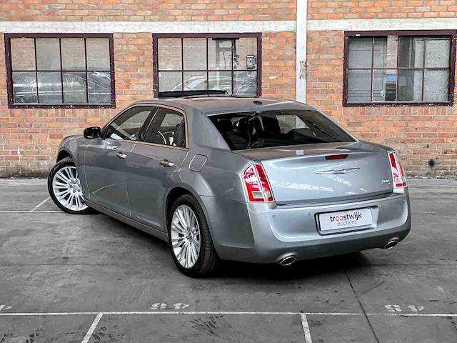 Chrysler 300c ld hemi facelift 5.7 v8 367pk 2014 - afbeelding 16 van  49