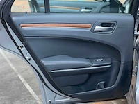 Chrysler 300c ld hemi facelift 5.7 v8 367pk 2014 - afbeelding 19 van  49