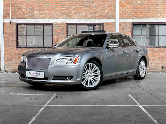 Chrysler 300c ld hemi facelift 5.7 v8 367pk 2014 - afbeelding 1 van  49