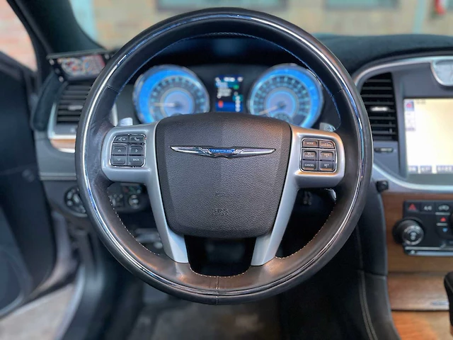 Chrysler 300c ld hemi facelift 5.7 v8 367pk 2014 - afbeelding 29 van  49