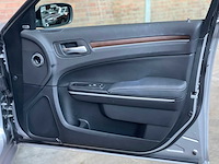 Chrysler 300c ld hemi facelift 5.7 v8 367pk 2014 - afbeelding 14 van  49