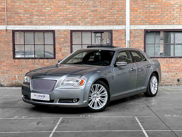 Chrysler 300c ld hemi facelift 5.7 v8 367pk 2014 - afbeelding 12 van  49