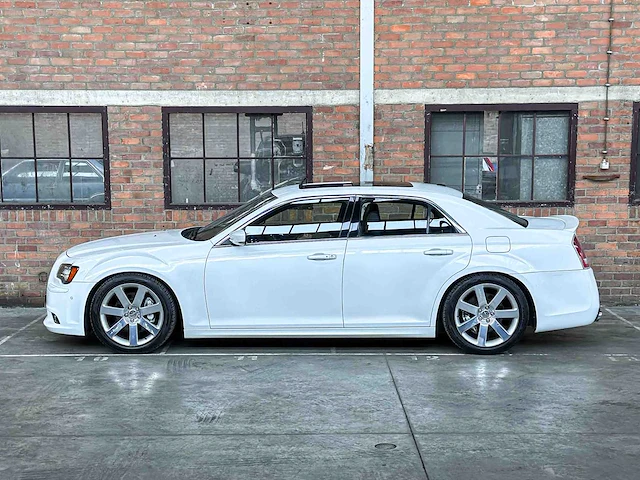 Chrysler 300c srt8 facelift 6.1 v8 477pk 2012 - afbeelding 10 van  41