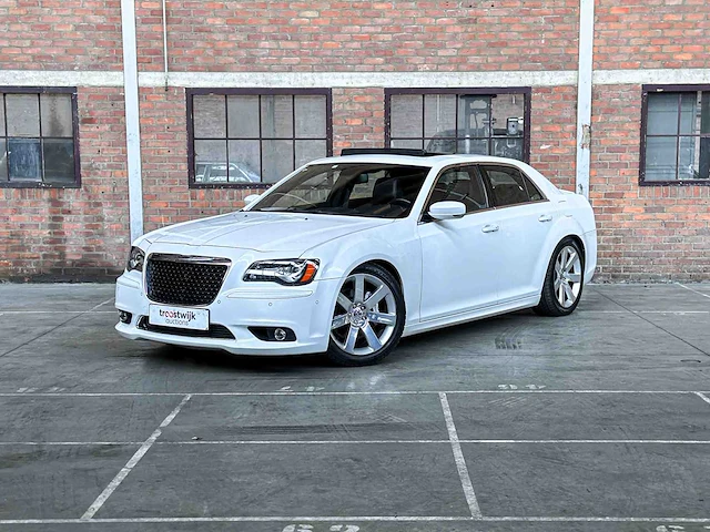 Chrysler 300c srt8 facelift 6.1 v8 477pk 2012 - afbeelding 12 van  41