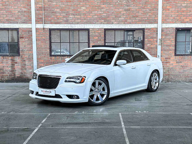 Chrysler 300c srt8 facelift 6.1 v8 477pk 2012 - afbeelding 23 van  41