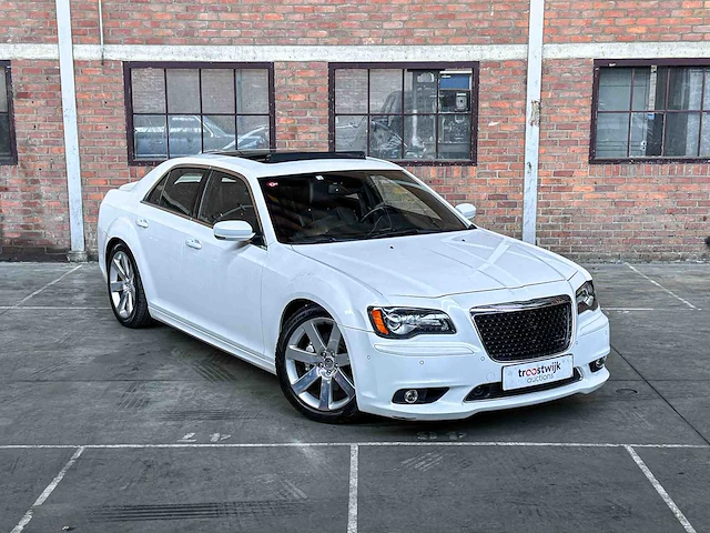 Chrysler 300c srt8 facelift 6.1 v8 477pk 2012 - afbeelding 40 van  41