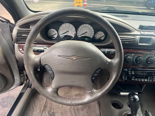 Chrysler sebring 2.7i-v6 24v lx conv , 61-hk-pv - afbeelding 14 van  16