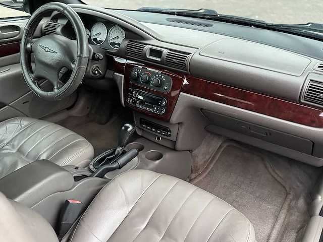 Chrysler sebring cabriolet 2.7i v6 24v lx convertible 72-hg-hn - afbeelding 8 van  16