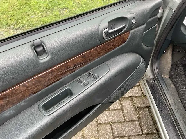 Chrysler sebring personenauto - afbeelding 2 van  24
