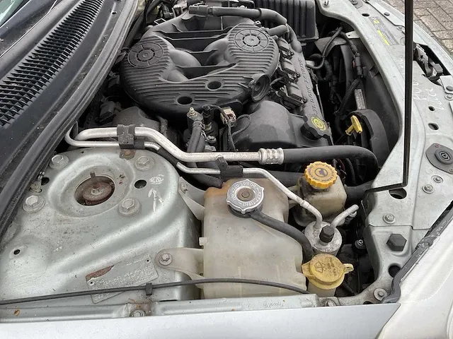 Chrysler sebring personenauto - afbeelding 13 van  24