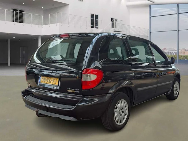 Chrysler voyager 2.4i business edition 7 persoons 2007 | 08-xg-fj - afbeelding 11 van  17