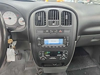 Chrysler voyager 2.4i business edition 7 persoons 2007 | 08-xg-fj - afbeelding 16 van  17