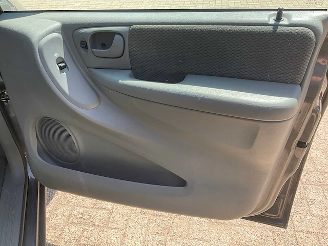 Chrysler voyager 49-sf-gf - afbeelding 19 van  28