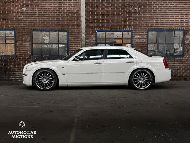 Chrystler 300c hemi 5.7 v8 340pk 2005 -youngtimer- - afbeelding 15 van  54