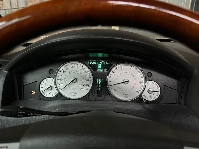 Chrystler 300c hemi 5.7 v8 340pk 2005 -youngtimer- - afbeelding 22 van  54