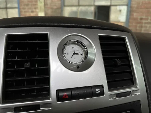 Chrystler 300c hemi 5.7 v8 340pk 2005 -youngtimer- - afbeelding 27 van  54