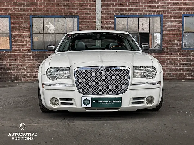 Chrystler 300c hemi 5.7 v8 340pk 2005 -youngtimer- - afbeelding 45 van  54