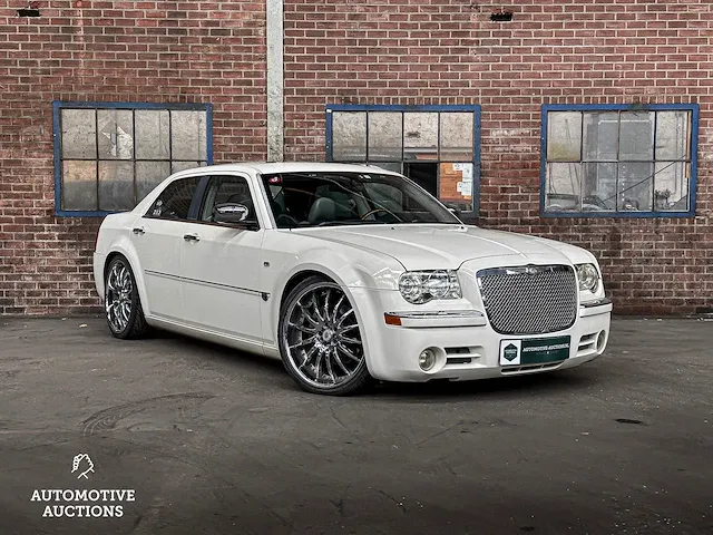Chrystler 300c hemi 5.7 v8 340pk 2005 -youngtimer- - afbeelding 51 van  54