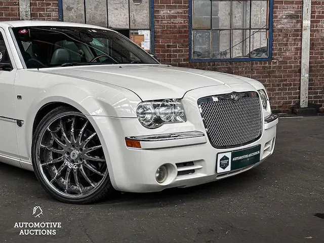 Chrystler 300c hemi 5.7 v8 340pk 2005 -youngtimer- - afbeelding 54 van  54