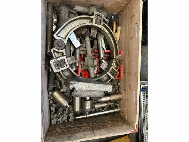 Chucks & steady rest & centers for turning lathe hb-725 - afbeelding 2 van  7